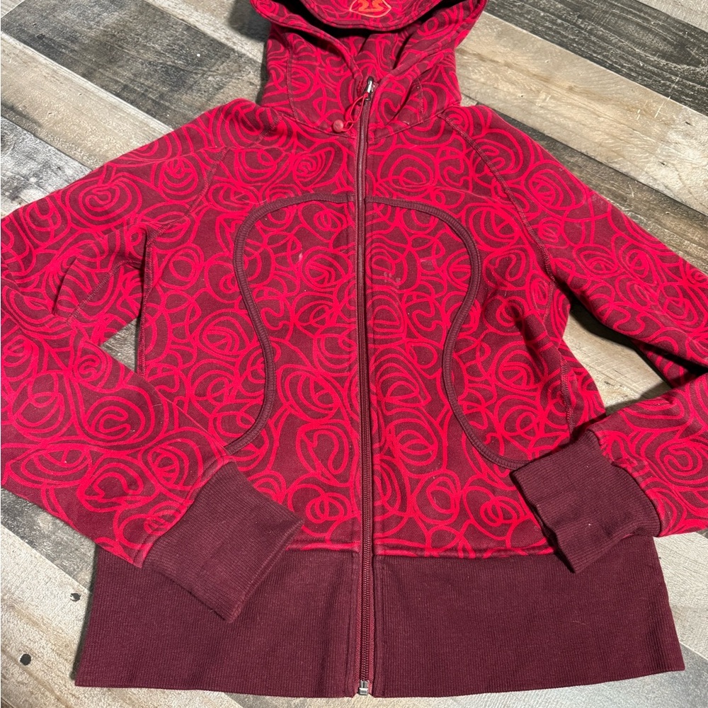 Lululemon Scuba‎ Hoodie Full Zip- RARE Red Abstract Print
